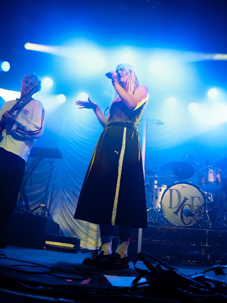Mid Drift performing live in Adelaide at The Gov